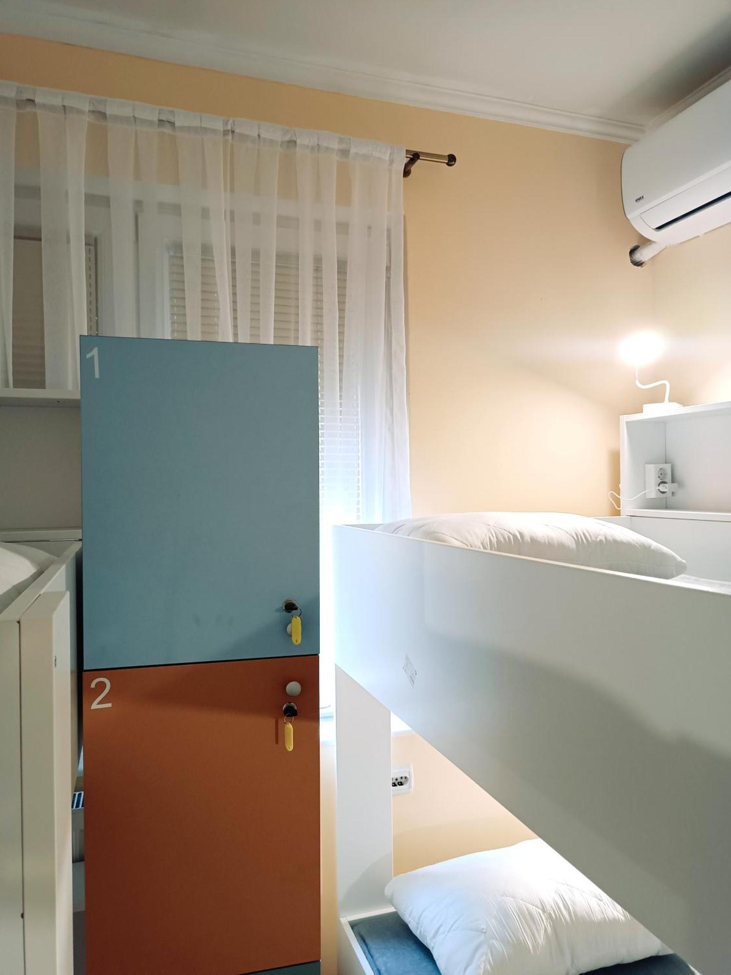 Hostel Central Skopje Ngoại thất bức ảnh